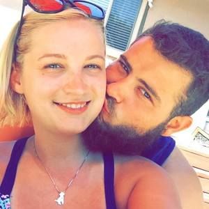 Meet your Posher, Tara